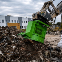 Hydraulic Magnet for Excavators – A Faster Way to Collect Scrap Metal