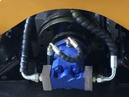 Compactor plate motor